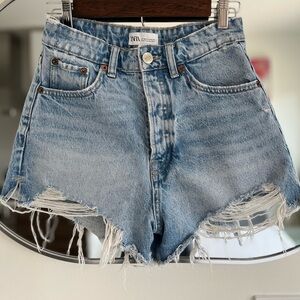 Zara Women's Denim Shorts Size 4